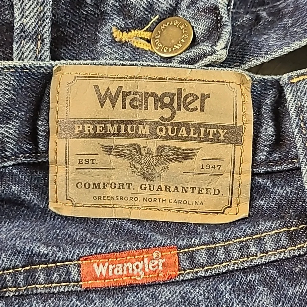 WRANGLER VINTAGE PREMIUM MENS STRAIGHT LIKE NEW DENIM BLUE JEANS 32x30